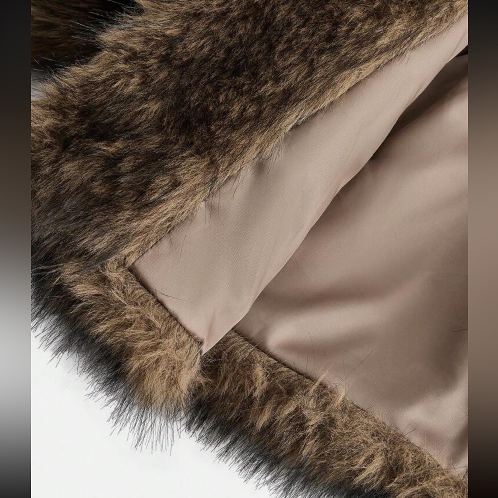 Luxurious Vintage Vegan Fur Jacket - Picture 6 of 11